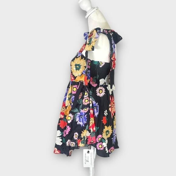 Yumi Kim Hope Top Women's Small Black Floral Sleeveless Smocked Square Neck NWT - Picture 2 of 9
